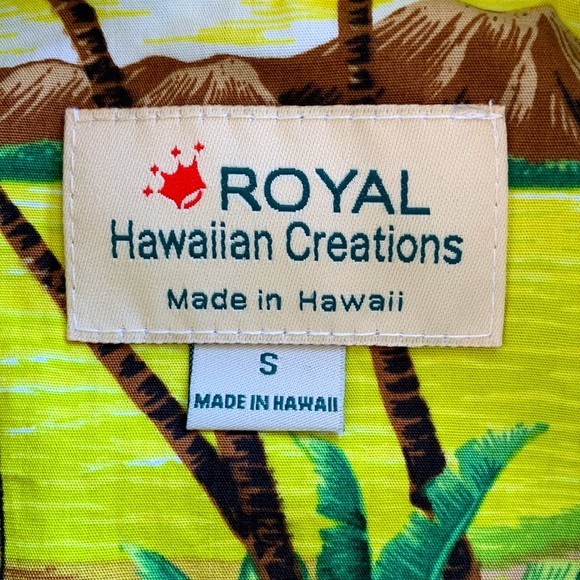 Royal Hawaiian Creations Aloha Shirt - Size Small - Picture 9 of 12